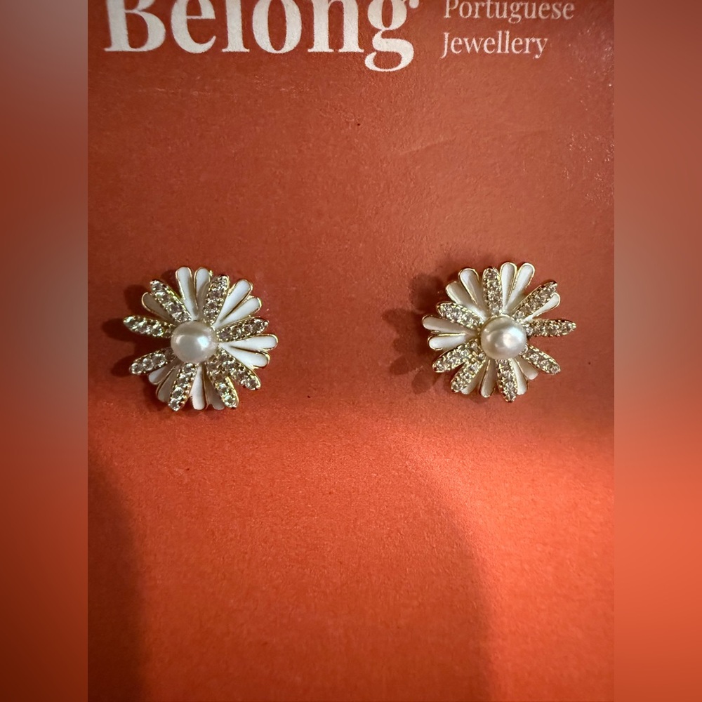 Gold and pearl starburst earrings